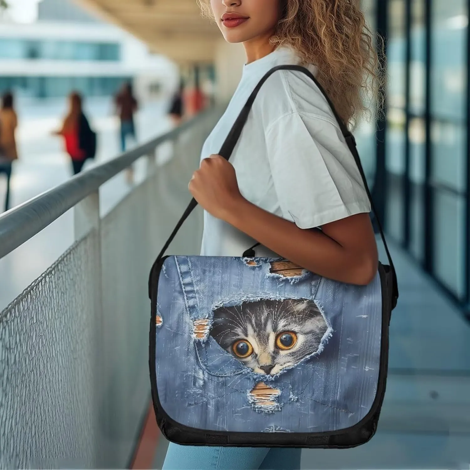 Casual Flap Crossbody Bag Unisex Messenger Bag Outdoors Shoulder Bag with Adjustable Strap Large Reusable Bag