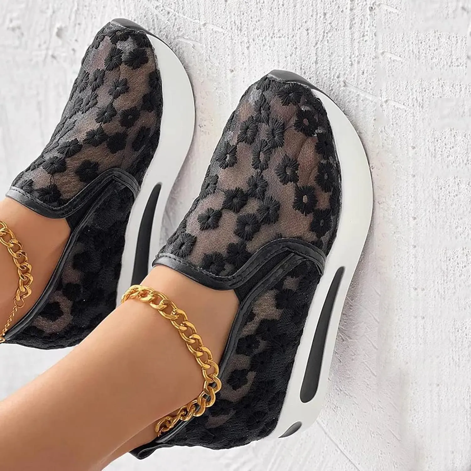 Fashion Wedge Heeled Sneakers for Women Platform Sneakers Non-Slip Women Wedge Tennis Shoes Ladies Breathable Slip On Loafers Lace Floral Embroidery Casual Low Top Chunky Walking Shoes
