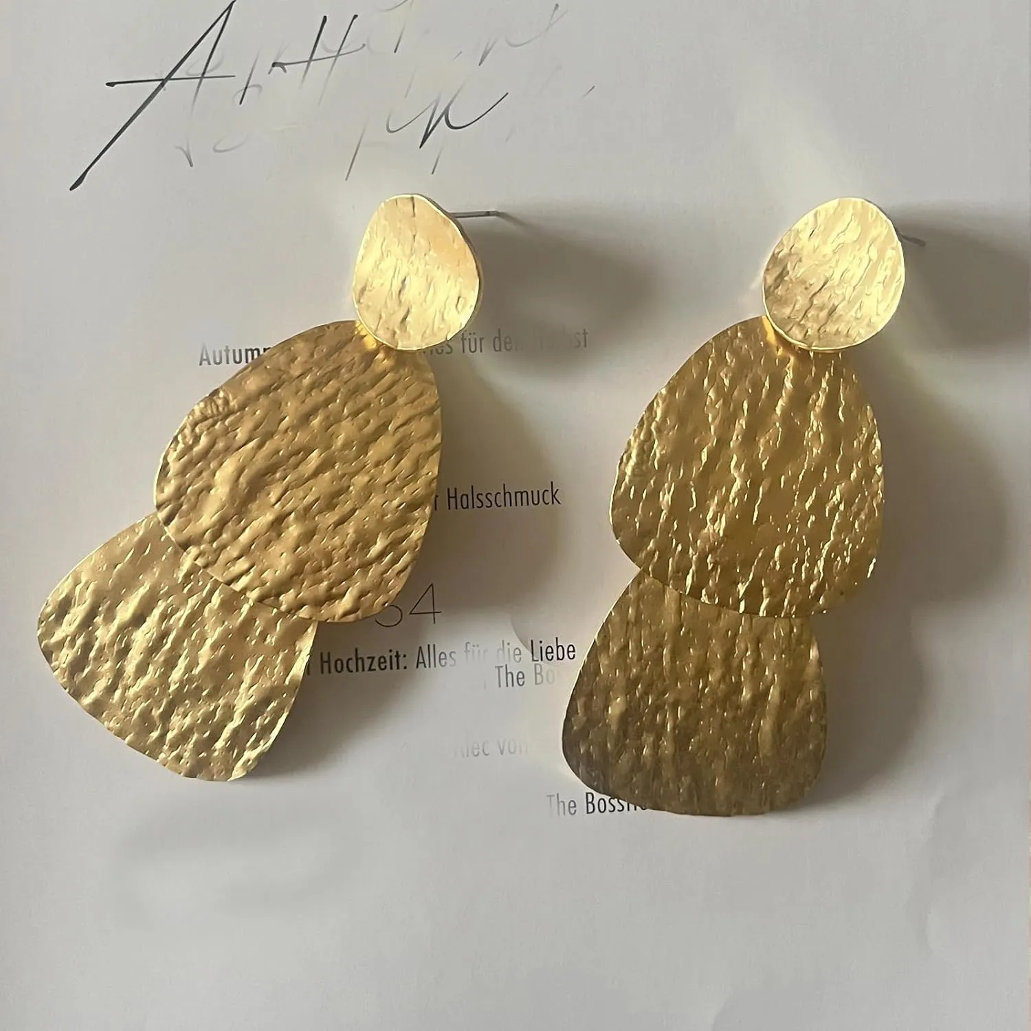 Gold Earrings for Women 14k Gold Plated Lightweight Dangle Earrings Hammered Disc Drop Geometric Hypoallergenic Earrings for Her