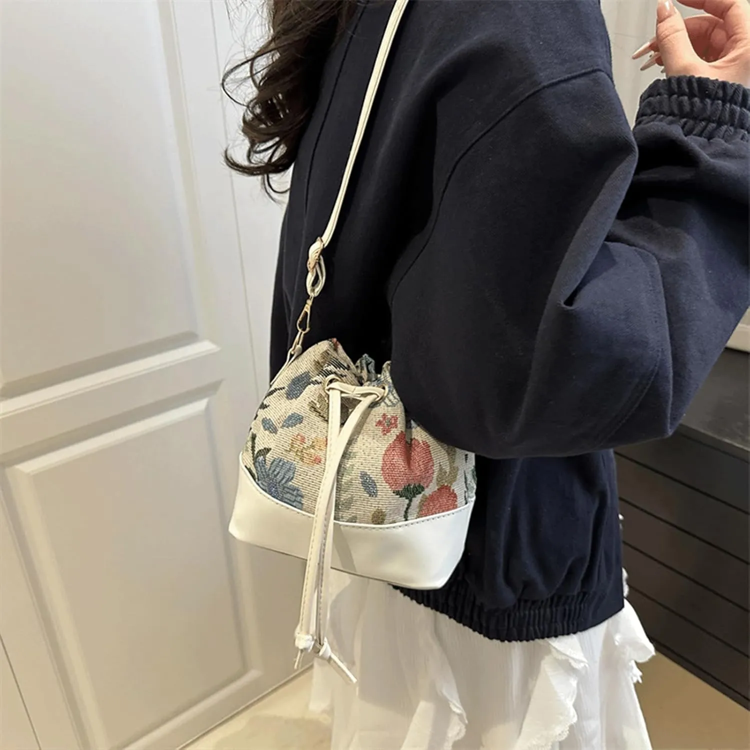 Mini Bucket Bag Vintage Floral Print Bucket Purse with Leather Drawstring Closure Purse Bag Small Crossbody Shoulder Handbag