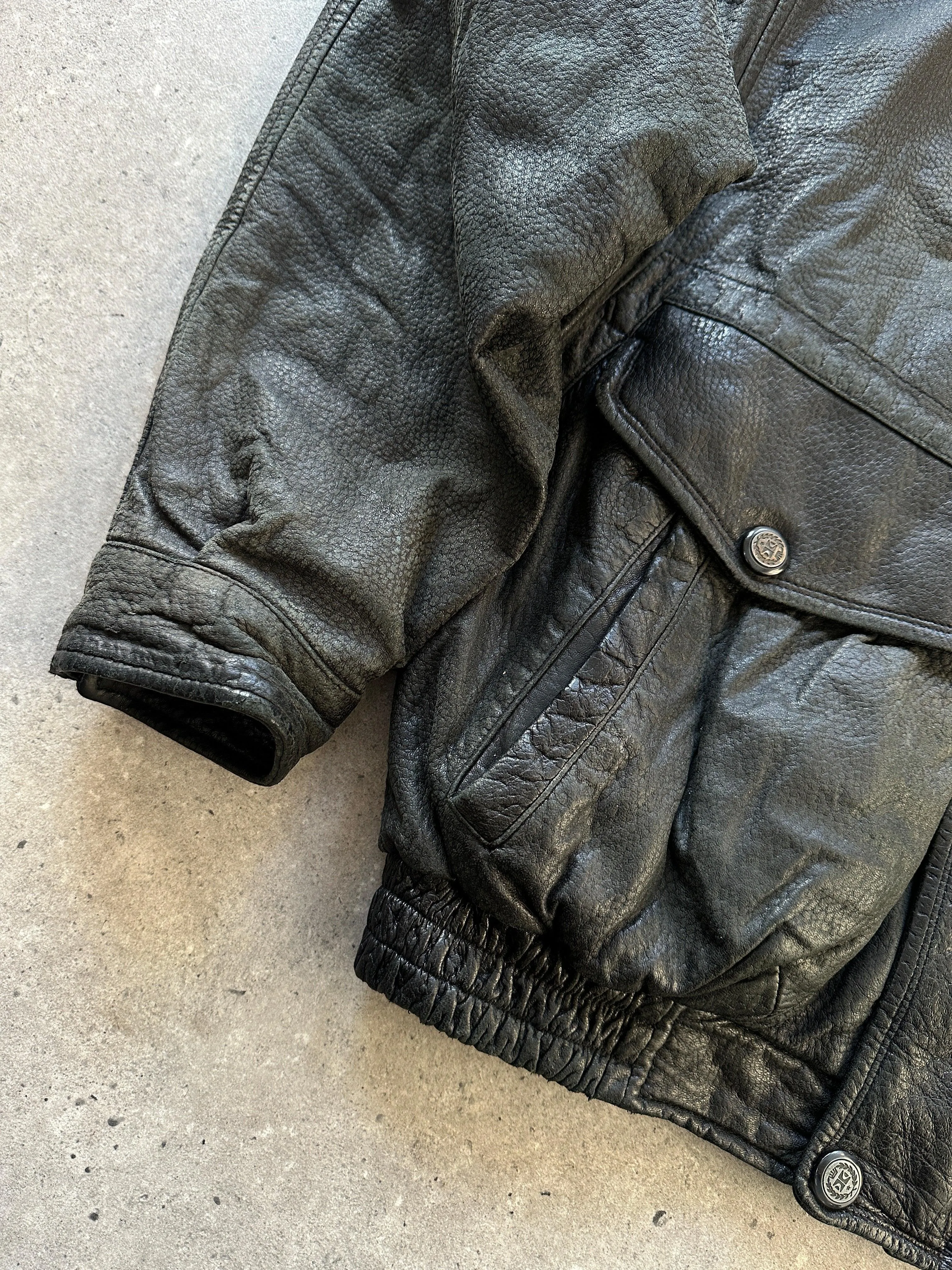 Vintage Textured Leather Bomber Jacket - M/L
