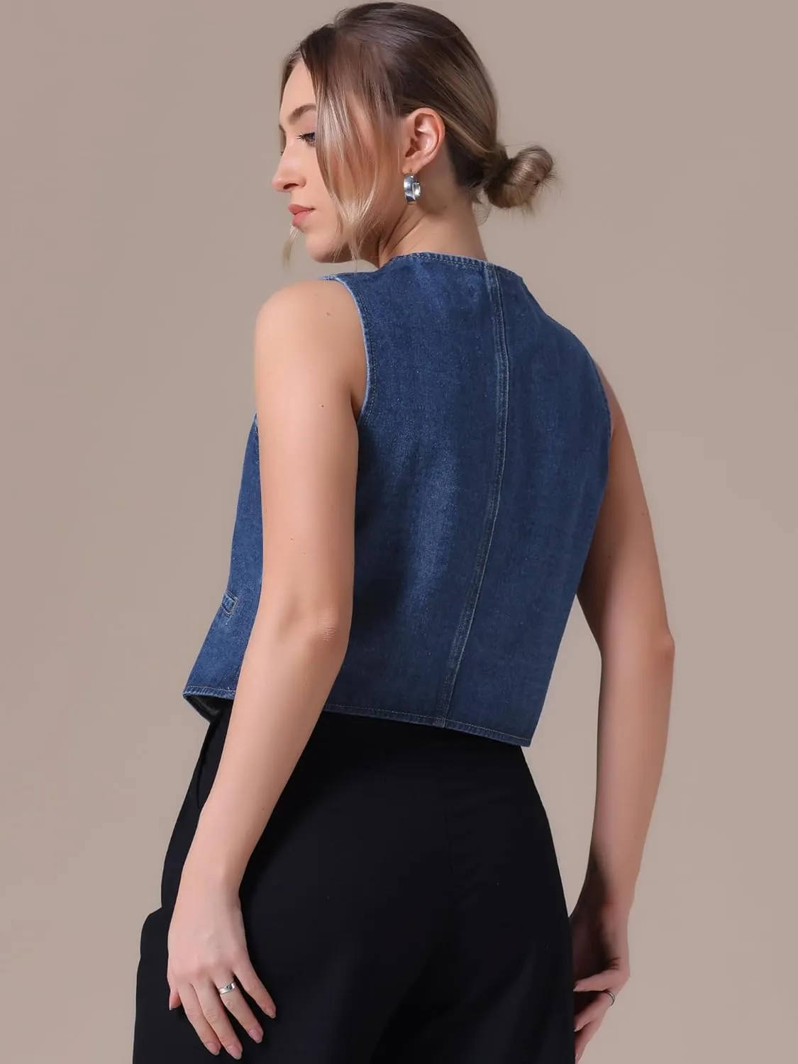 Women's Denim Vest V Neck Button Down Sleeveless Waistcoat Vest Top Western Outfits Casual Jean Vests